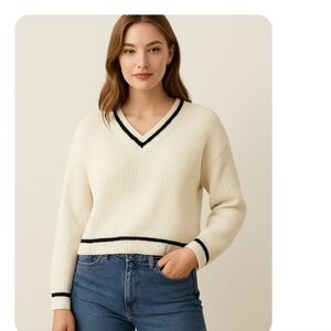 V-Neck Cream Sweater w Black Trim, Size 1 XL